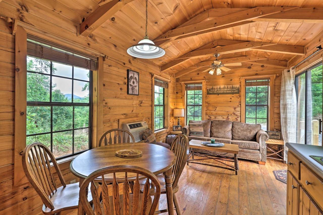 Quaint Log Cabin With Views Near West Jefferson Warrensville ภายนอก รูปภาพ