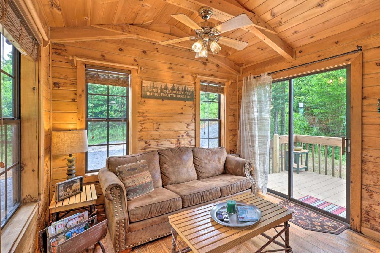Quaint Log Cabin With Views Near West Jefferson Warrensville ภายนอก รูปภาพ