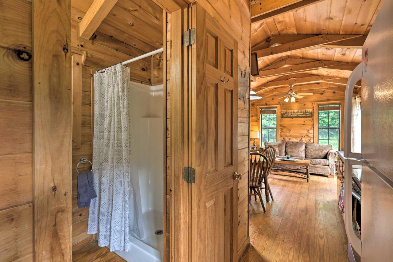 Quaint Log Cabin With Views Near West Jefferson Warrensville ภายนอก รูปภาพ